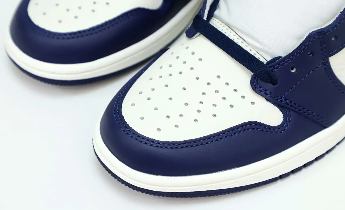 RETRO AIR 'OBSIDIAN' JORDAN HIGH OG 1 0509